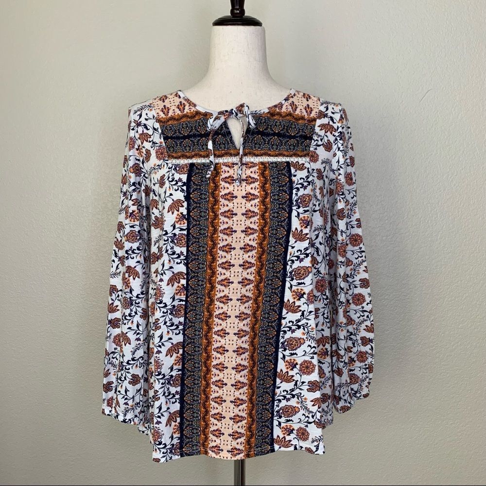 Vintage America Size Medium Women’s Floral Peasant Top, Sz Medium